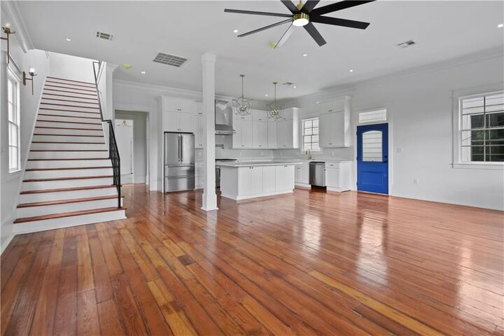 Property Photo:  731 Valence Street  LA 70115 