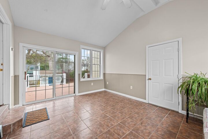 Property Photo:  14 Beaver Street  NH 03063 