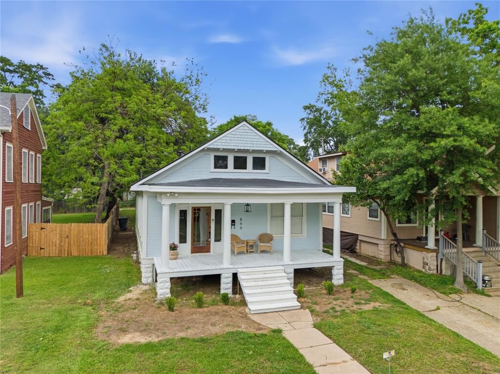 Property Photo:  848 Gladstone Boulevard  LA 71104 