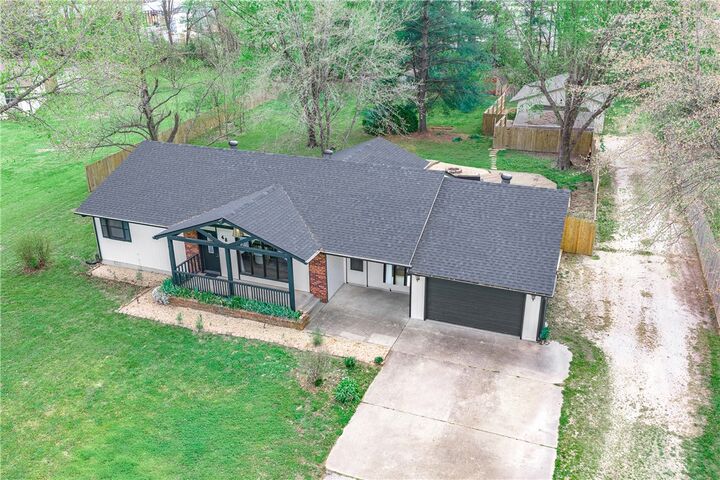 Property Photo:  48 E Meadowbrook Circle 1  AR 72712 
