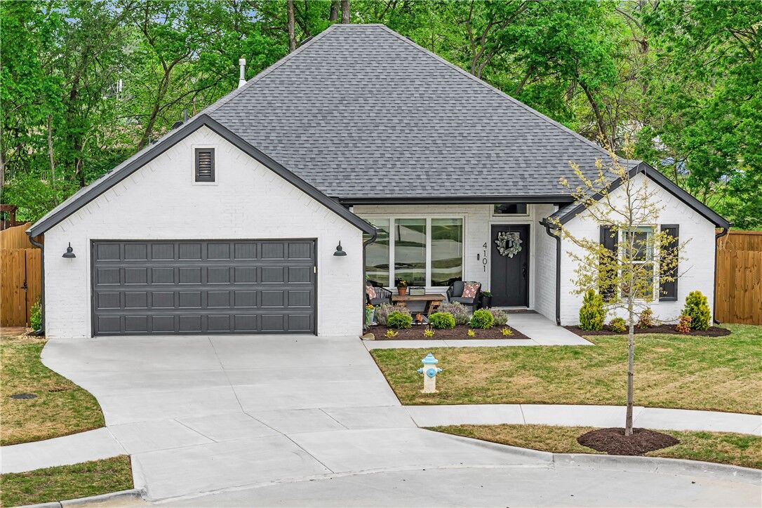 Property Photo: 4101 Riverdale Drive AR 72701