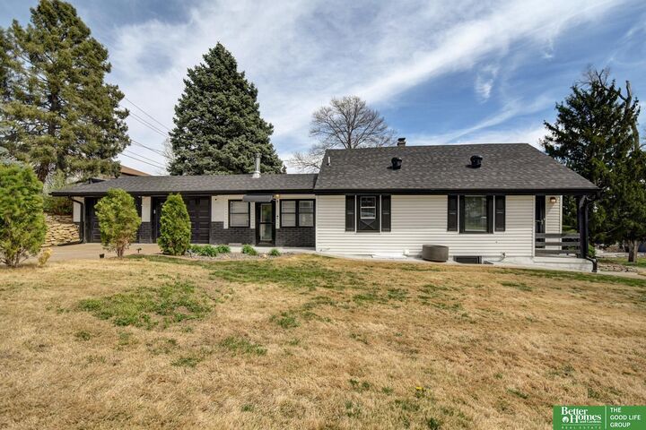 Property Photo: 4434 R Street NE 68107