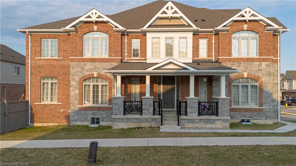 Property Photo:  113 Broadacre Drive  ON N2R 0S5 