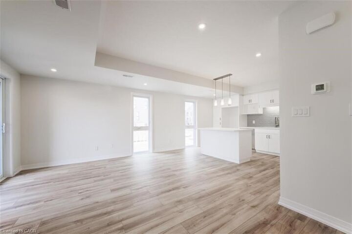 Property Photo: 686 Benninger Drive ON N2E 0H8