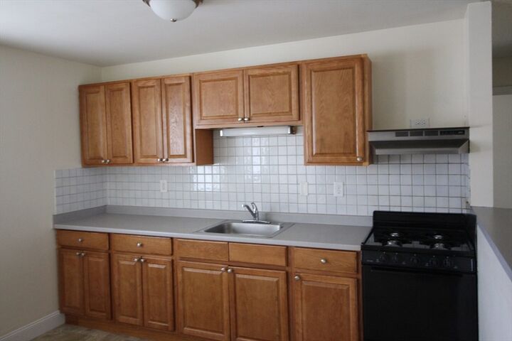 Property Photo:  86 Baldwin 8  MA 01851 