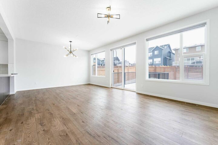 Property Photo: 13 Calhoun Crescent NE AB T3P 1X8
