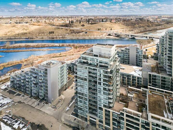 Property Photo:  128 2 Street SW 1102  AB T2P 0S7 