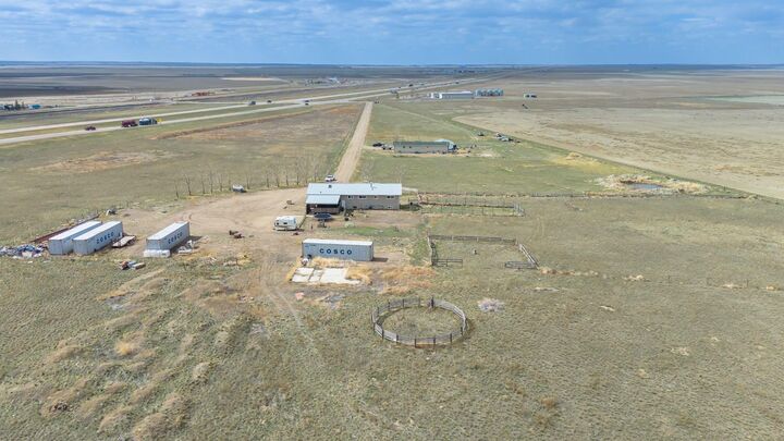 Property Photo: 902 Range Road 65 AB T0J 2P0