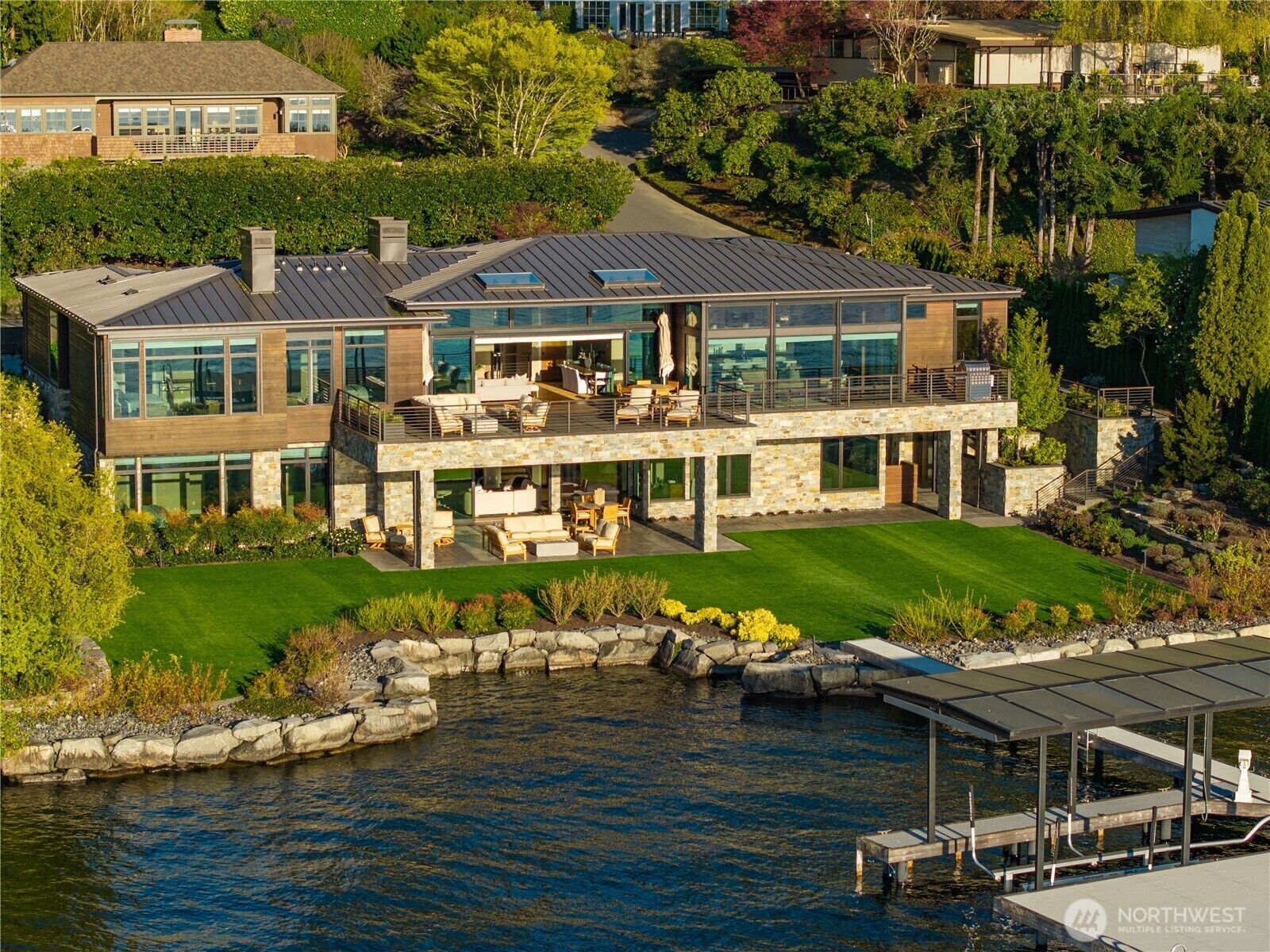 Property Photo: 1655 73rd Avenue NE WA 98039