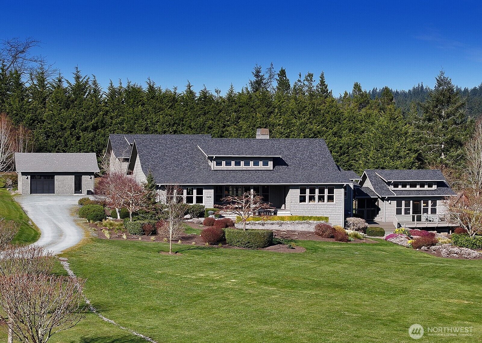 Property Photo: 1975 Hillvista Place WA 98249