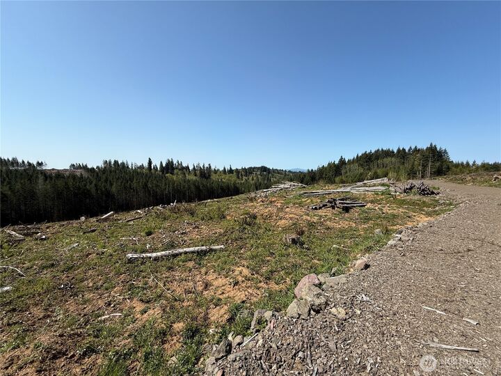 Property Photo:  7 Xx  Centralia Alpha Road  WA 98532 