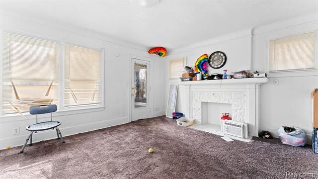 Property Photo:  2984 Leslie Street  MI 48238 