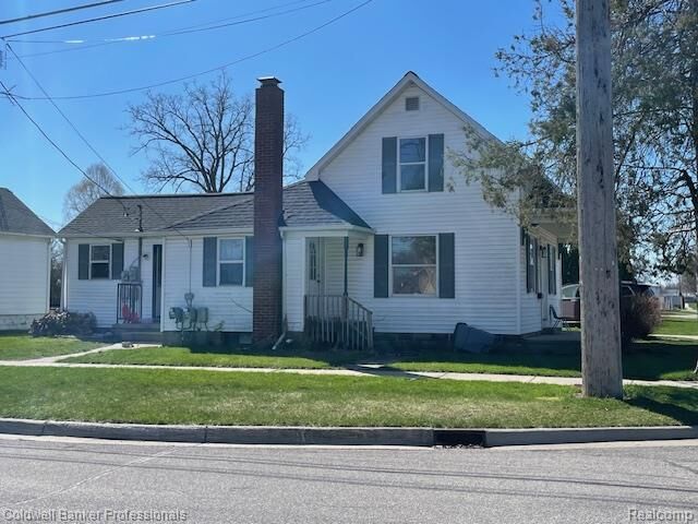 Property Photo:  105 S Court Street  MI 48446 