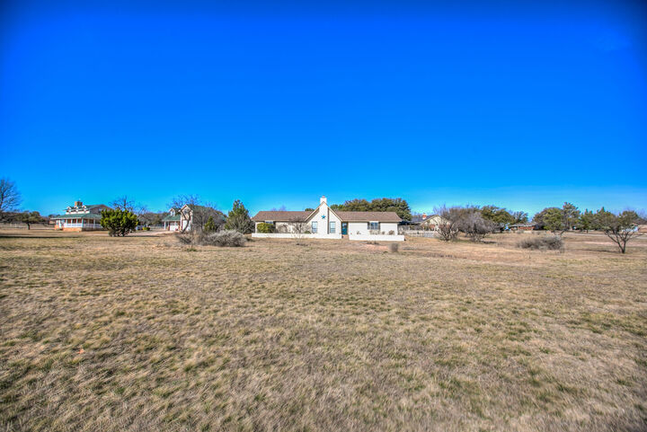 Property Photo:  102 Loch Lomond Road  TX 76901 