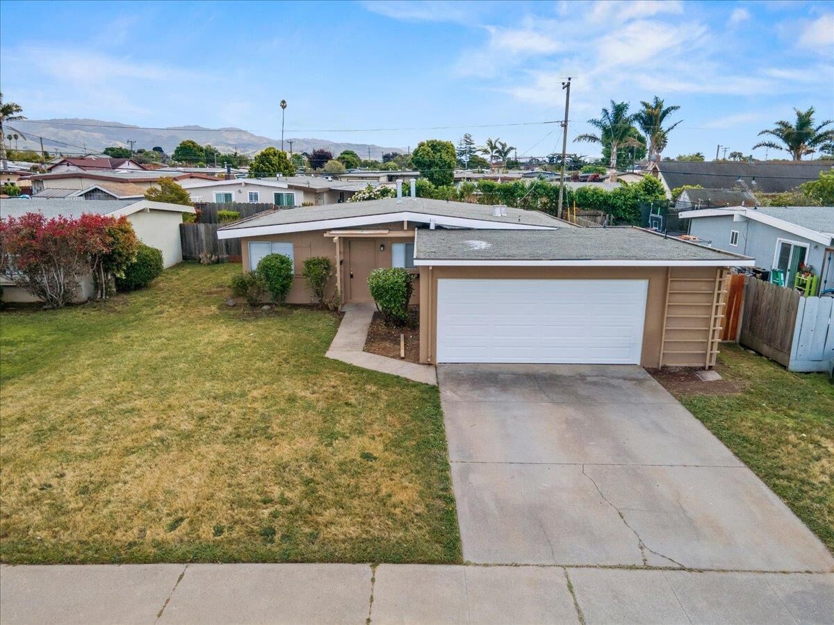 Property Photo:  1448 Modoc Avenue  CA 93906 