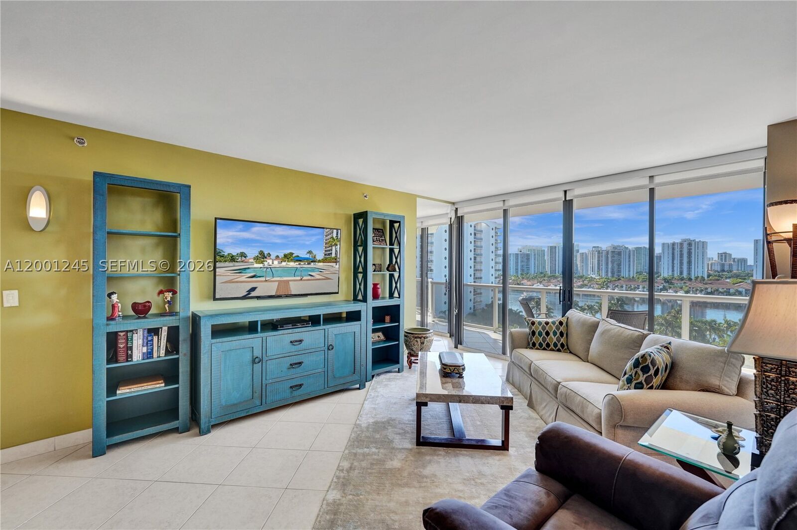 Property Photo: 3600 Yacht Club Dr 904 FL 33180