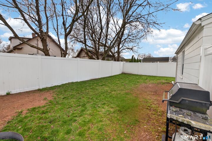 Property Photo:  65 Elm Street  CT 06512 