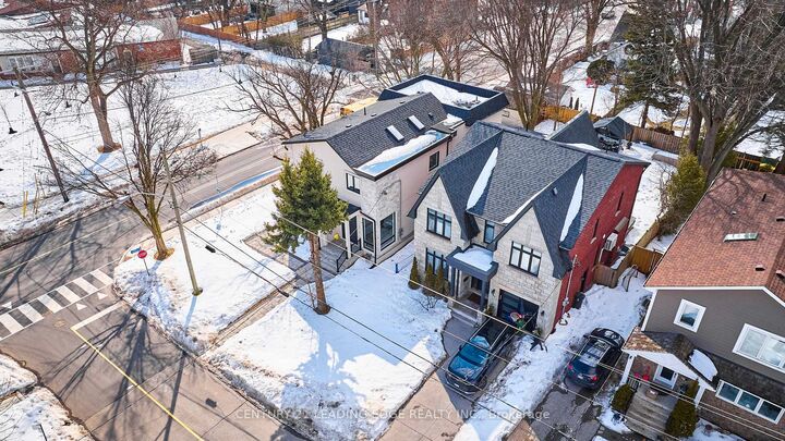 Property Photo:  50 Dorset Road  ON M1M 2S7 