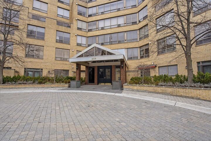 Property Photo: 250 Sydenham Street 310 ON N6A 5S1