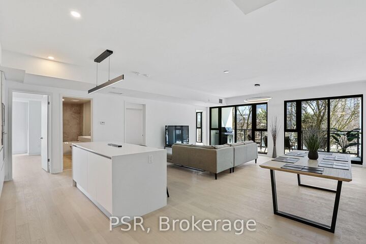 Property Photo: 200 Keewatin Avenue 304 ON M4P 1Z8