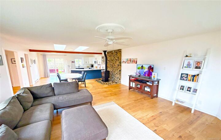 Property Photo:  151 Cooper Pl  BC V9P 1M4 