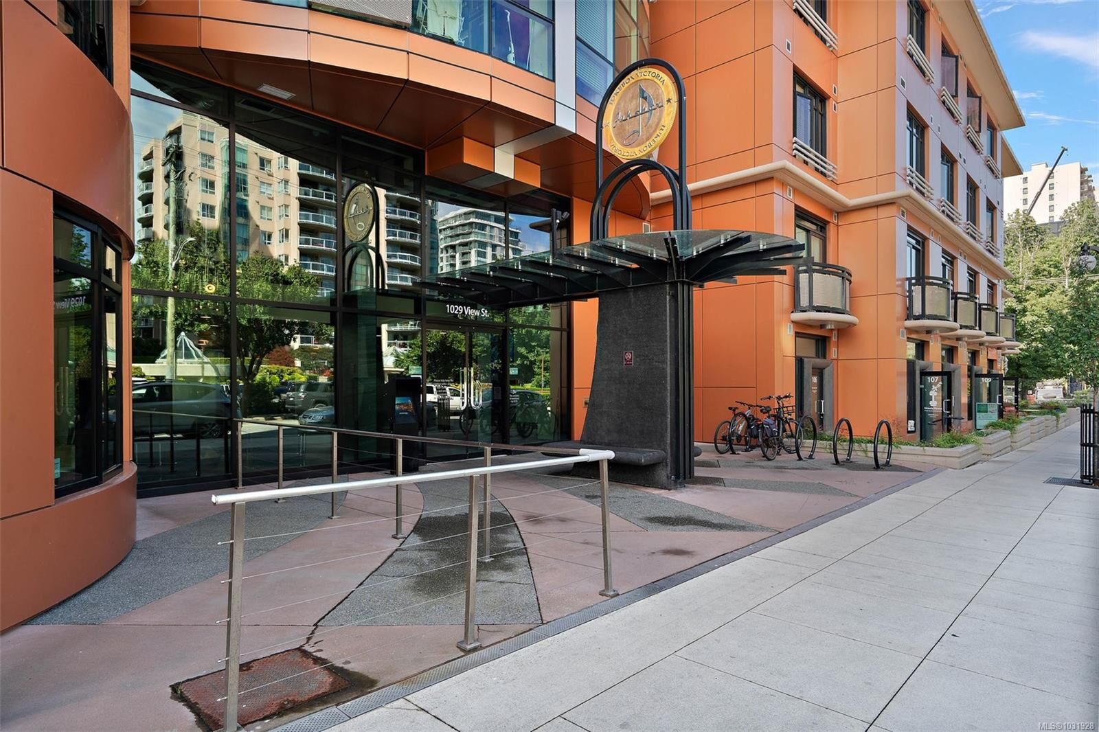 Property Photo:  1029 View St 511  BC V8V 4Y3 