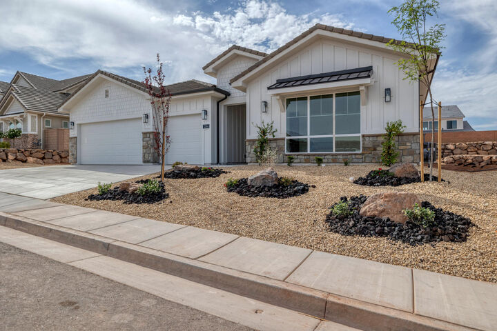 Property Photo:  1284 E Andromeda St  UT 84780 
