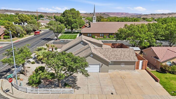 Property Photo:  670 E 900 S  UT 84790 