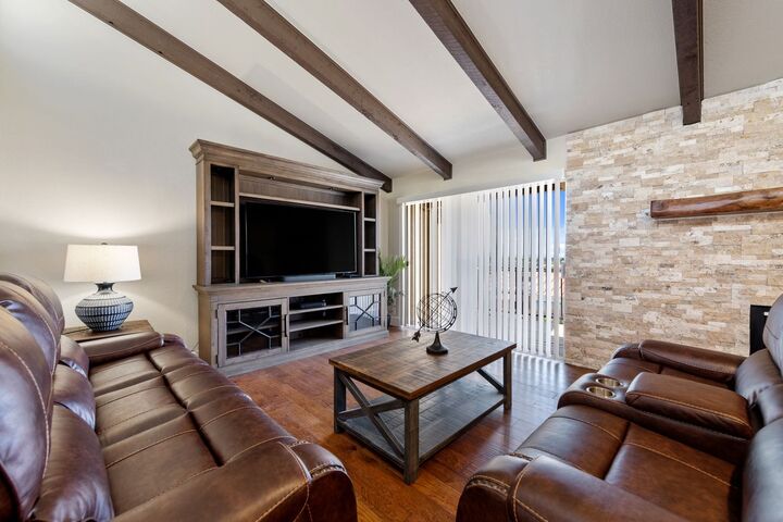 Property Photo:  402 Hi Stirrup E4  TX 78657 