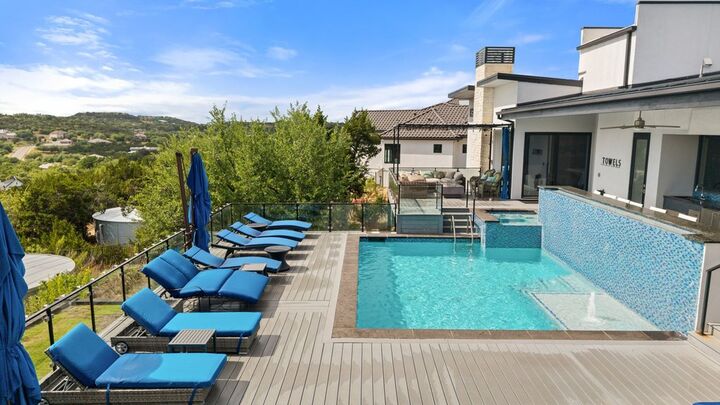 Property Photo:  16409 Shane Landon Court  TX 78738 