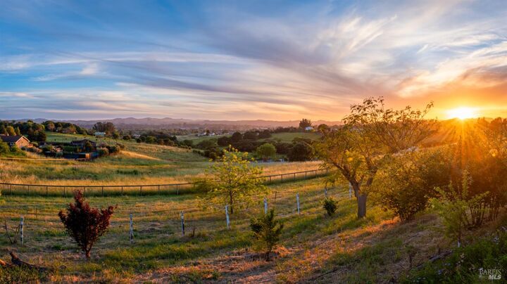 Property Photo:  100 Frances Way  CA 94954 