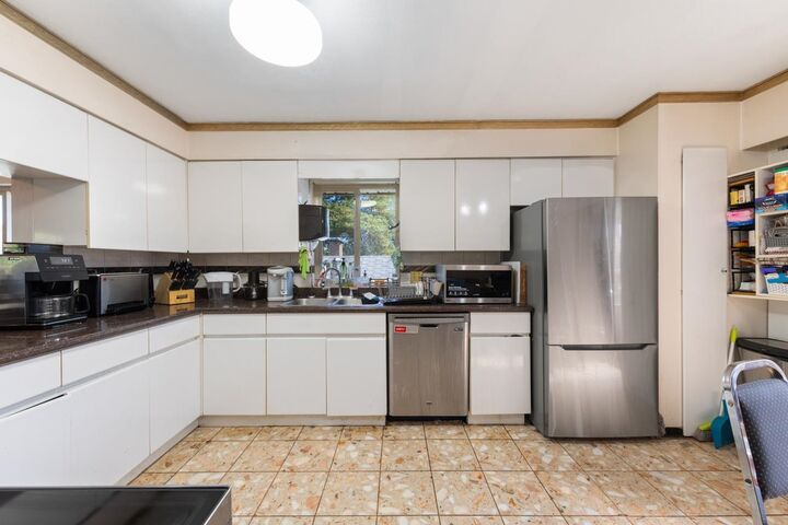Property Photo: 2472 E 12th Avenue BC V5M 2C2