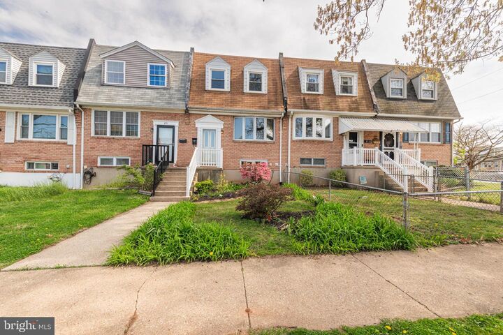 Property Photo:  889 Oxford Avenue  PA 19460 