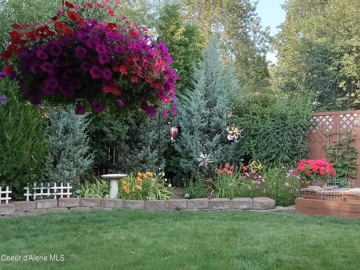 Property Photo:  1943 W Shawna Ave  ID 83815 