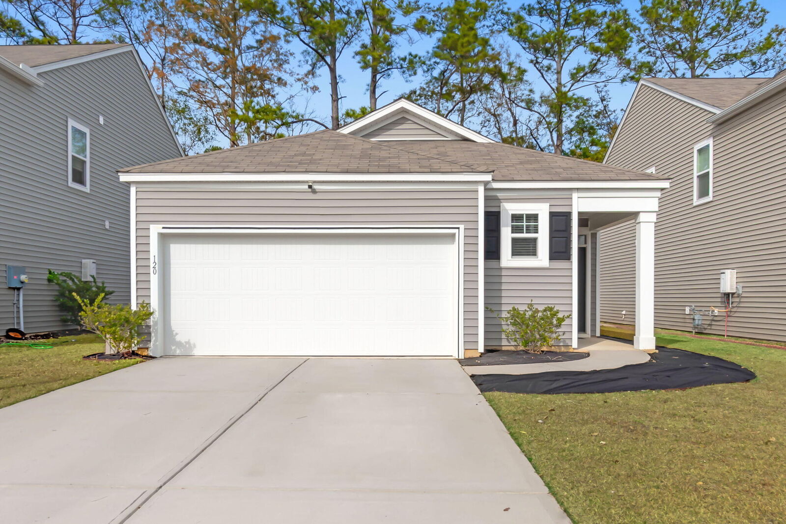 Property Photo: 120 Sweet Cherry Lane SC 29486