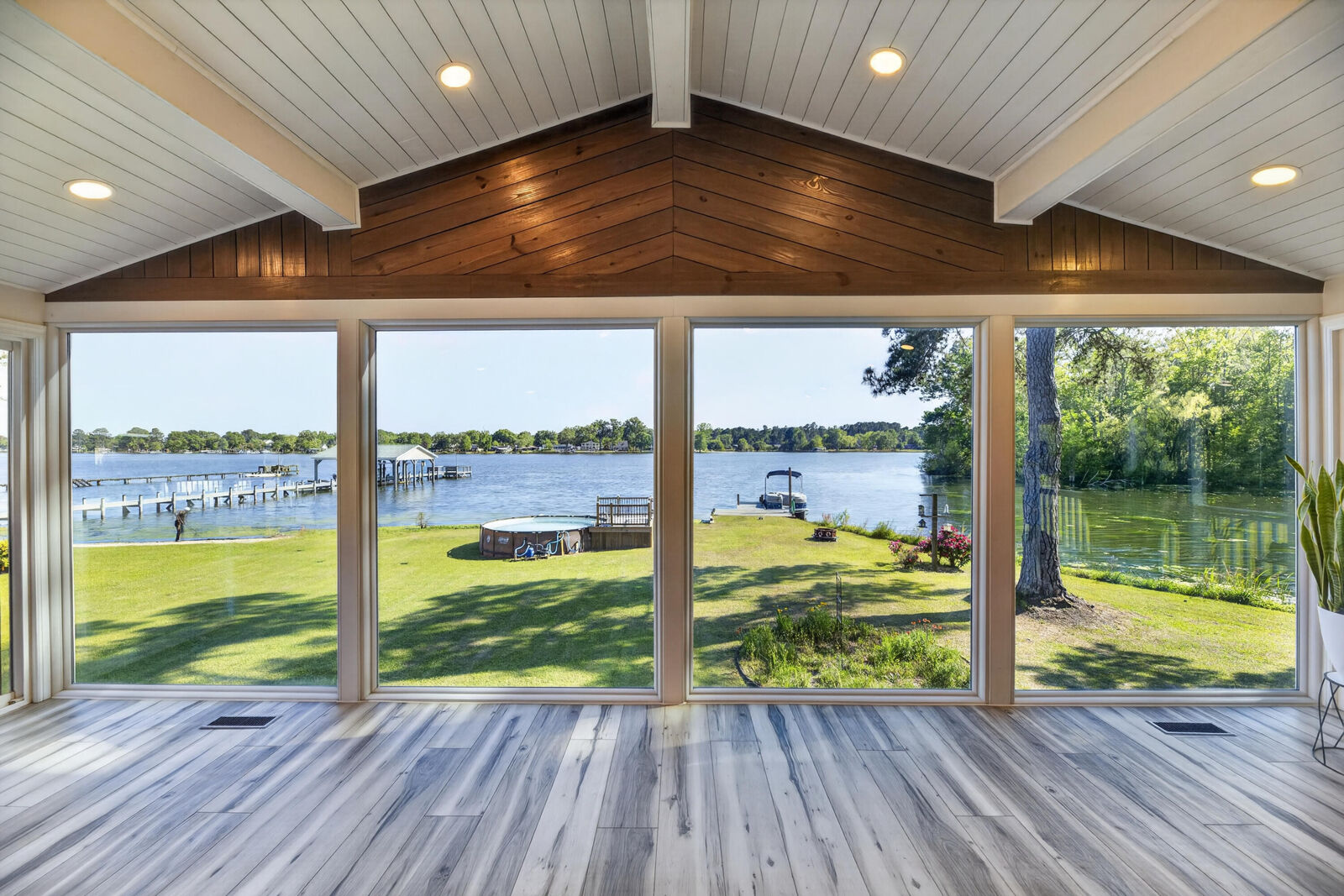 Property Photo:  1719 Taw Caw Drive  SC 29148 