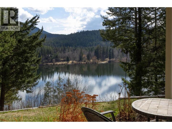 Property Photo: 1920 Lakeview Drive BC V0E 1Z1