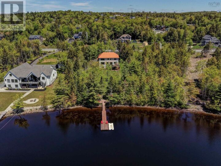 Property Photo: 460 McCabe Lake Drive NS B4E 0N6