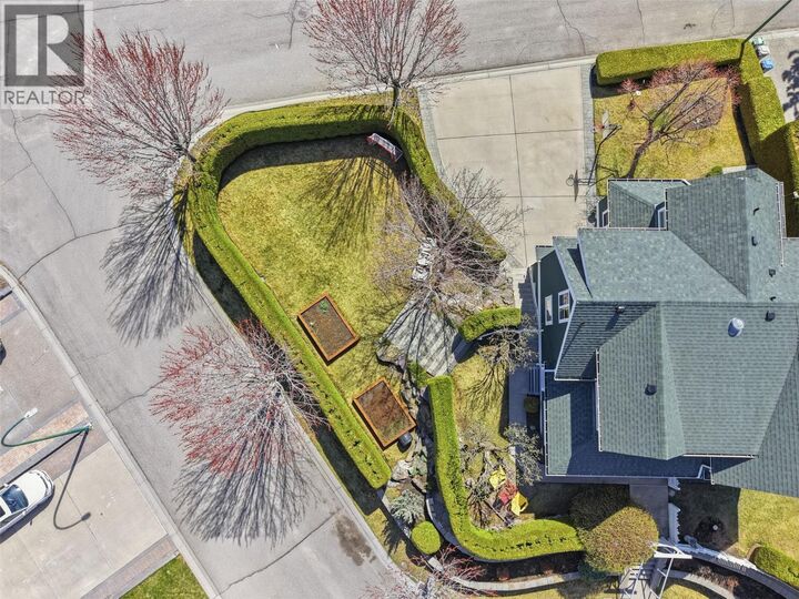 Property Photo:  260 Sunhill Court  BC V2E 2P5 