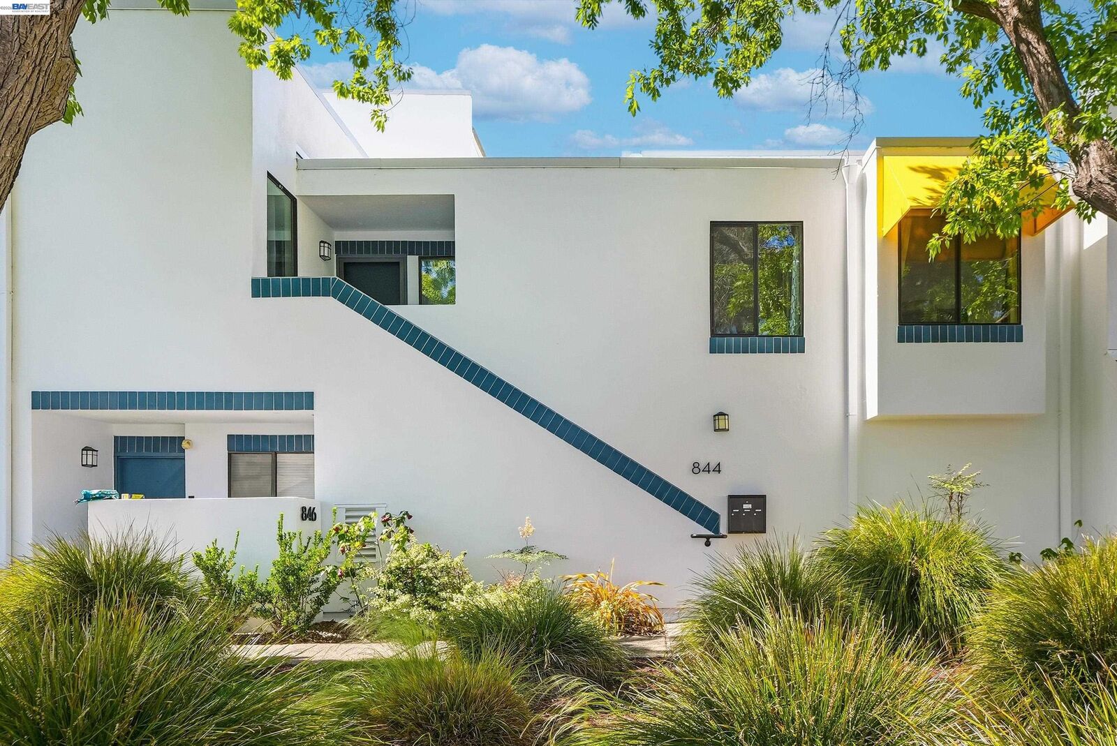 Property Photo:  844 Balboa Ln  CA 94404 