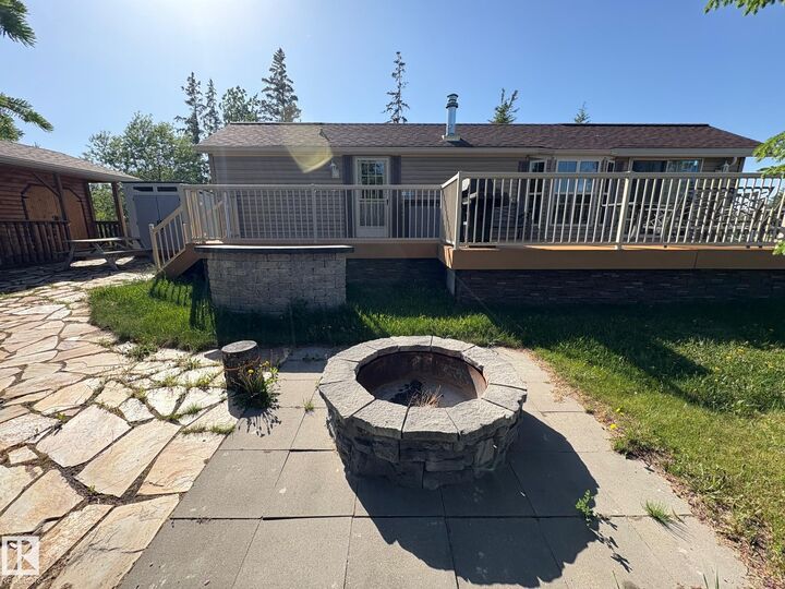 Property Photo: 26 46514 Twp Rd 604A AB T9N 2H9