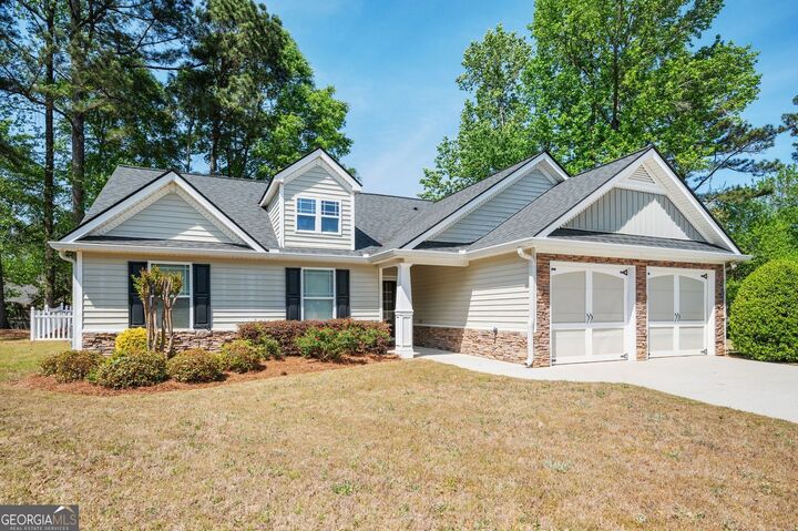 Property Photo:  306 Day Lily Way  GA 30180 