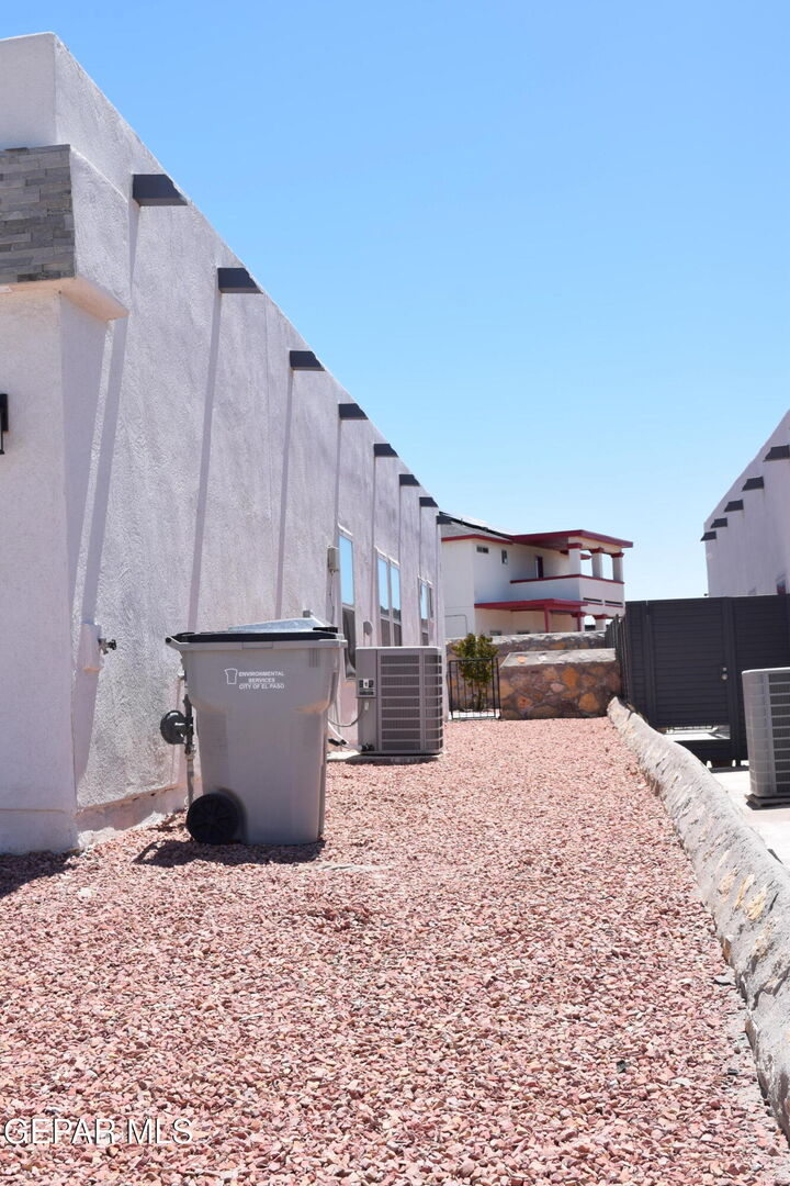 Property Photo: 304 Playa Tronones TX 79932