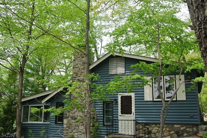 Property Photo:  1193 Lakeside Dr E  NJ 07422 