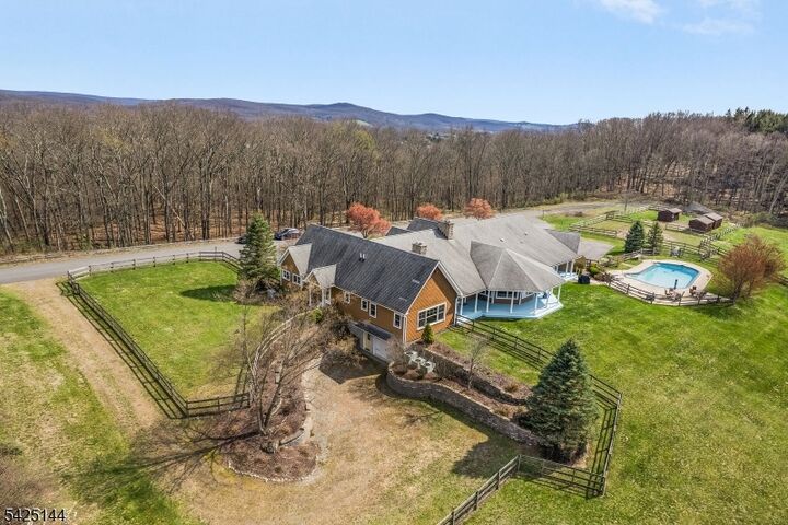 Property Photo: 71 Kimble Ln NJ 07871