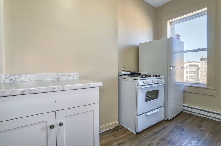 Property Photo:  320 Jefferson St 10  NJ 07030 