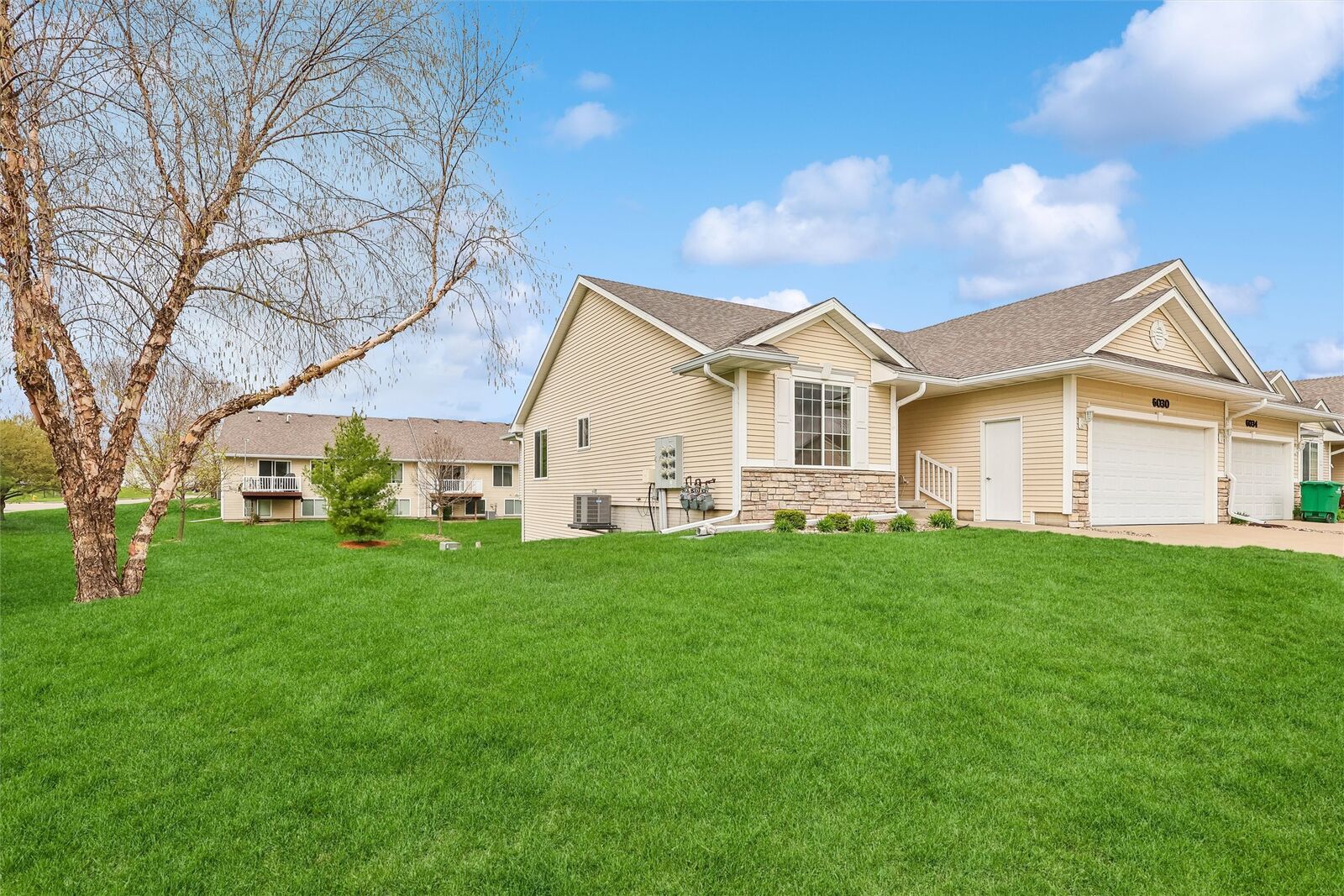 Property Photo: 6030 Pinewood Court IA 50131