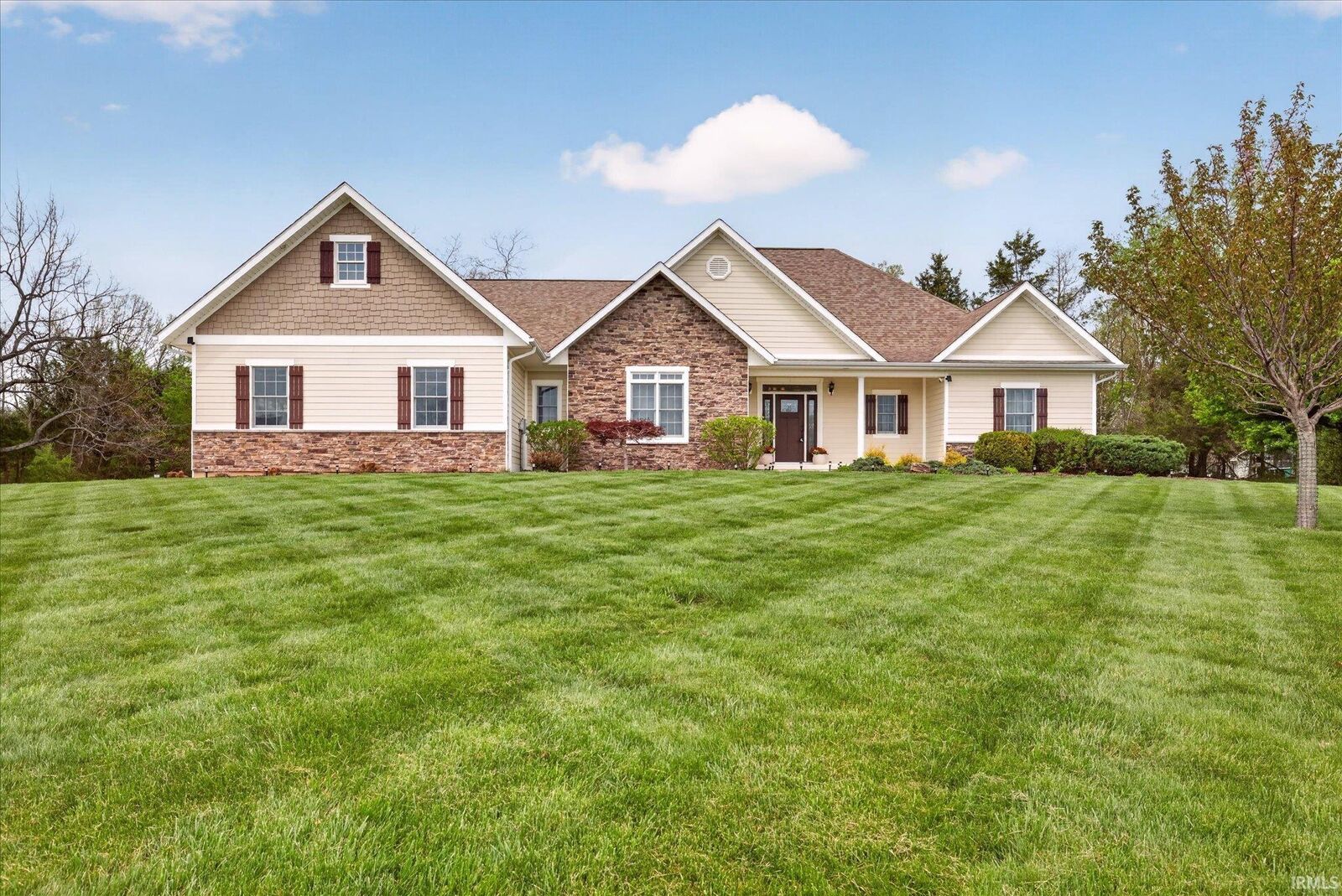 Property Photo:  2909 E Kylie Court  IN 47401-8386 