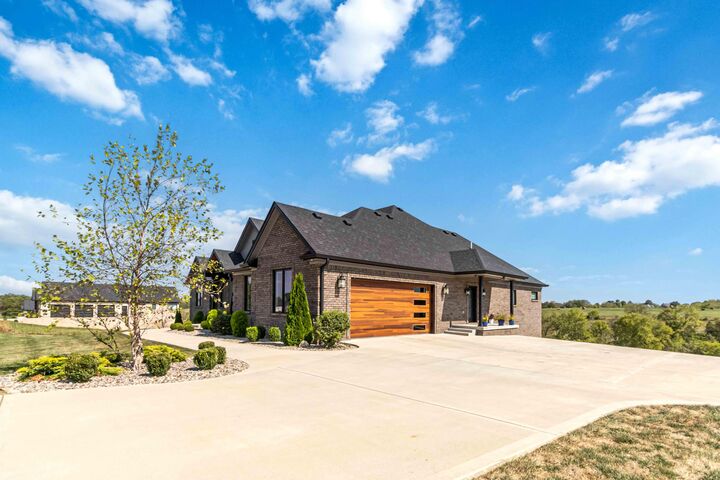 Property Photo:  4160 Equestrian Way  KY 40475 