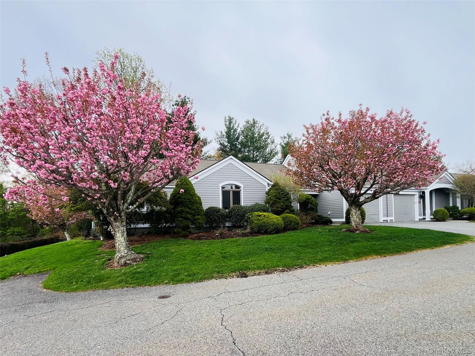 Property Photo:  412 Heritage Hills A  NY 10589 